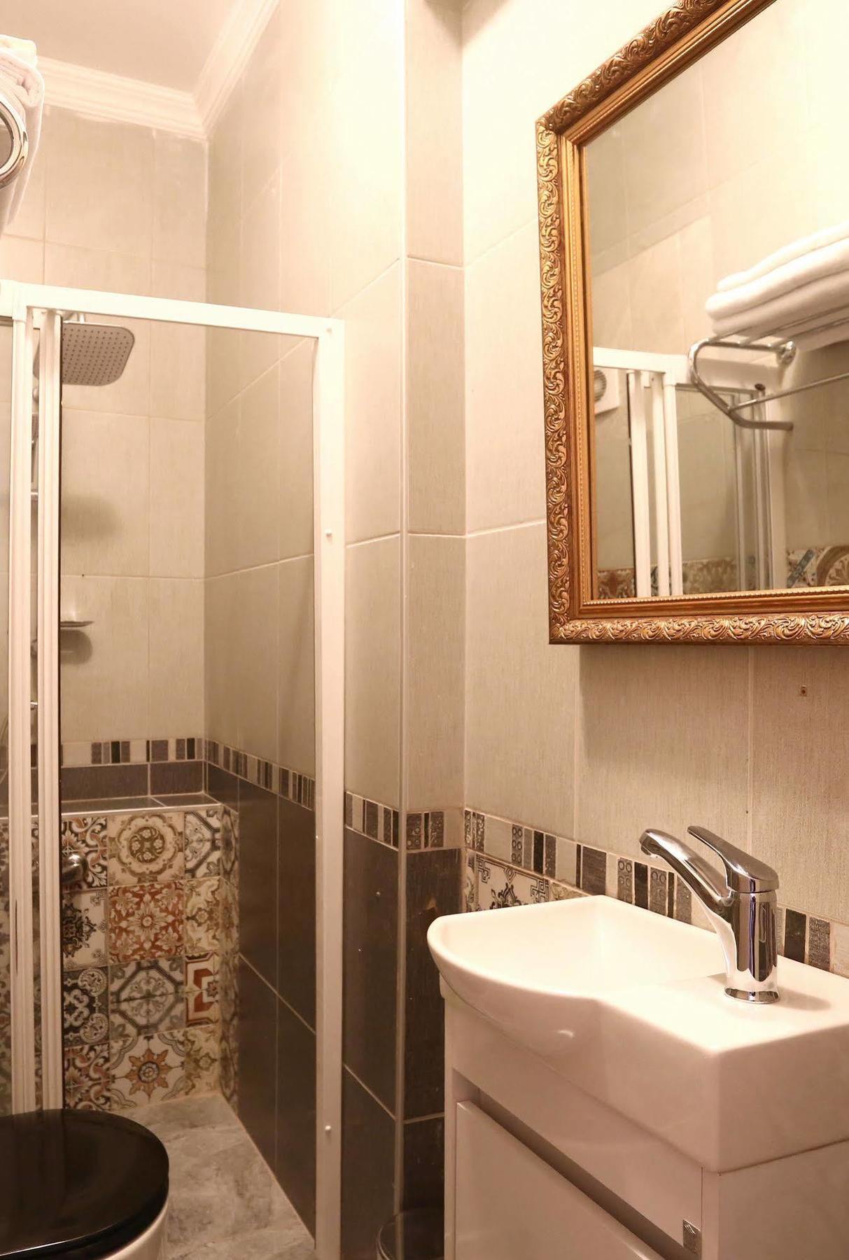 Taksim Green Star Hotel Стамбул Экстерьер фото